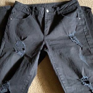 Black ripped mom jeans